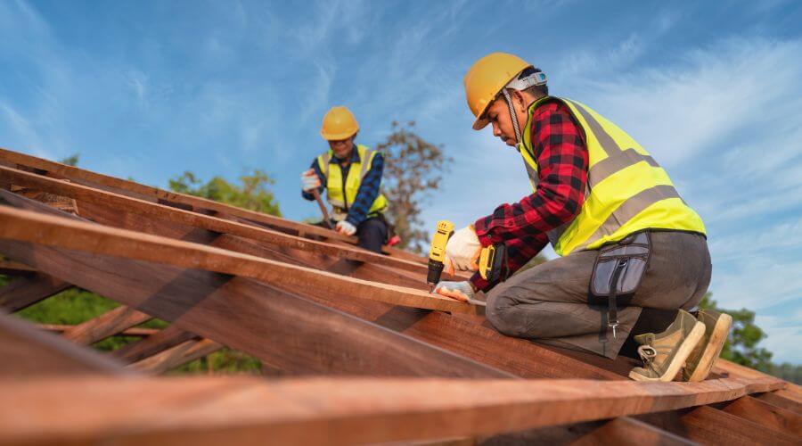 Professional metal roof installation in Castaner, PR